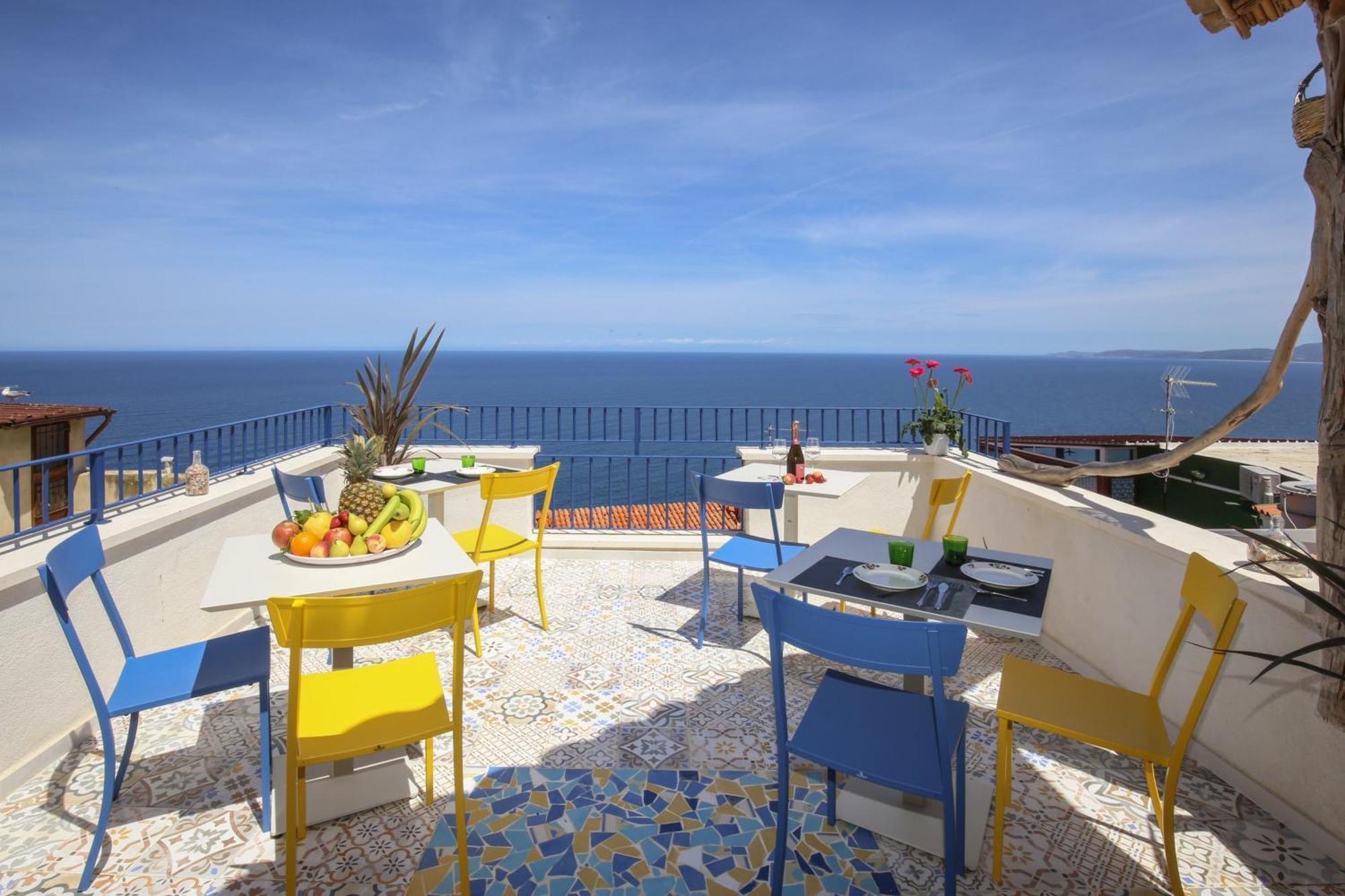 B&B Domos Mi & Ro Кастелсардо Екстериор снимка