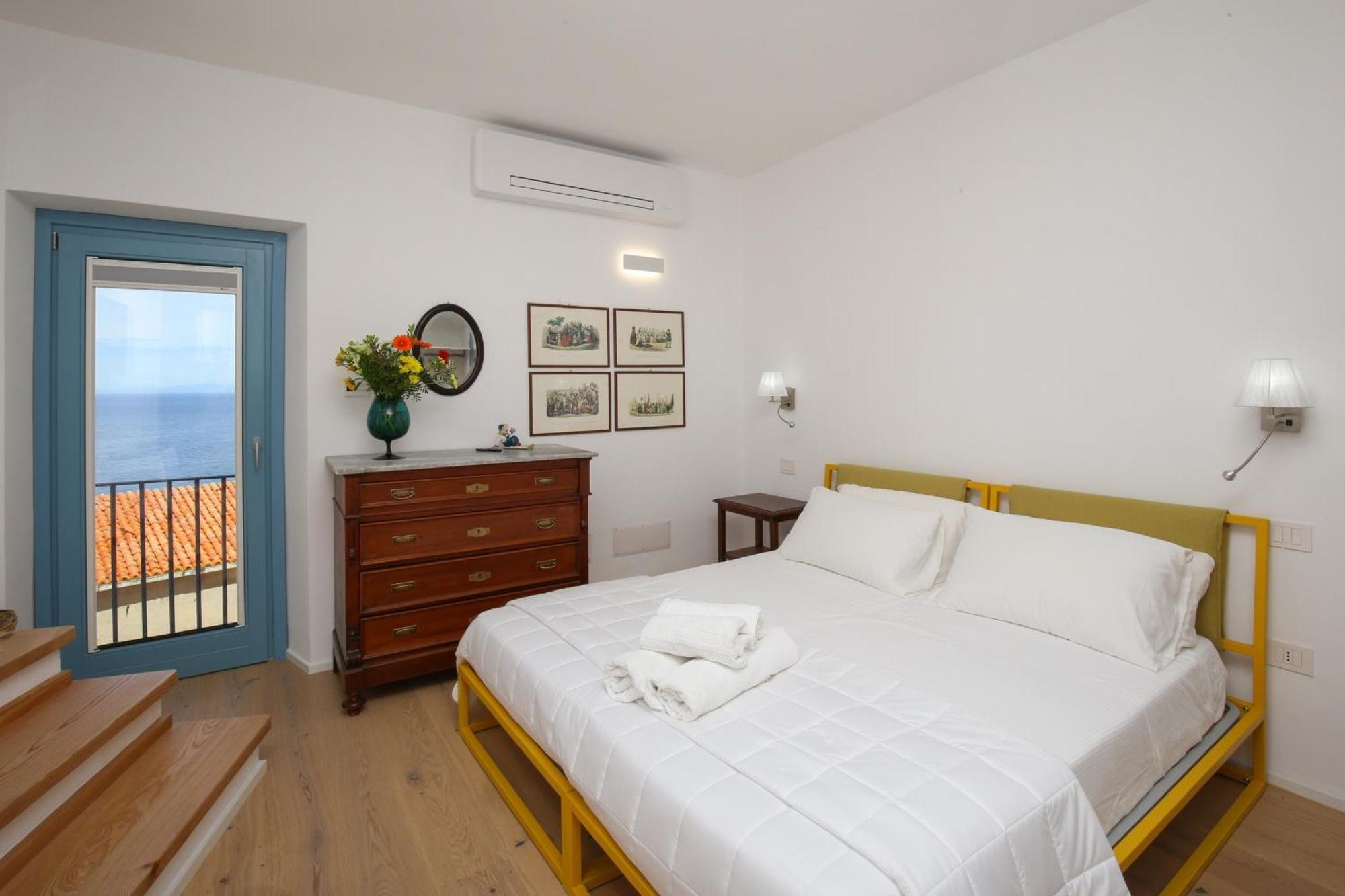B&B Domos Mi & Ro Кастелсардо Екстериор снимка